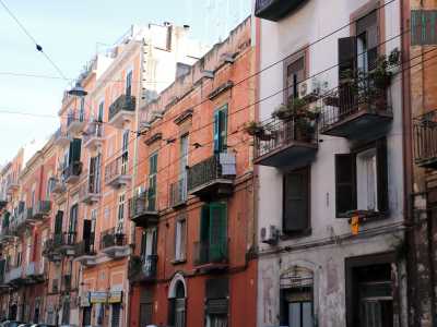 Il rione Libert� che d� sul mare